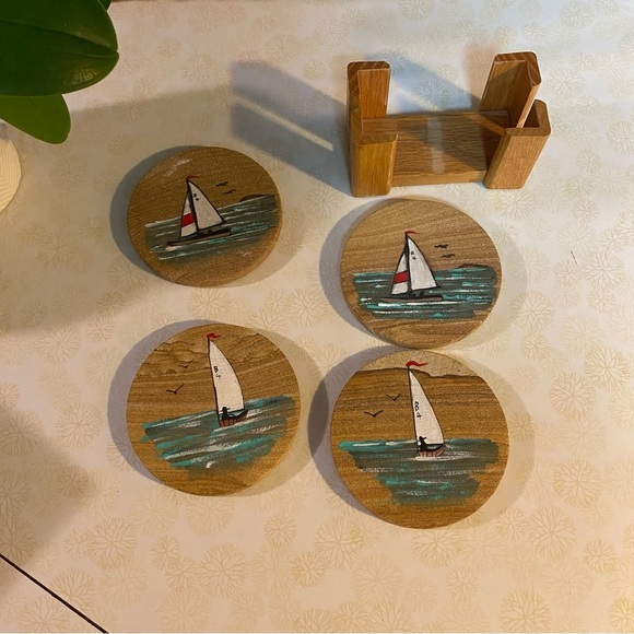 Vintage Coaster set hand painted Sail boats set of 4 with stand - Picture 3 of 9